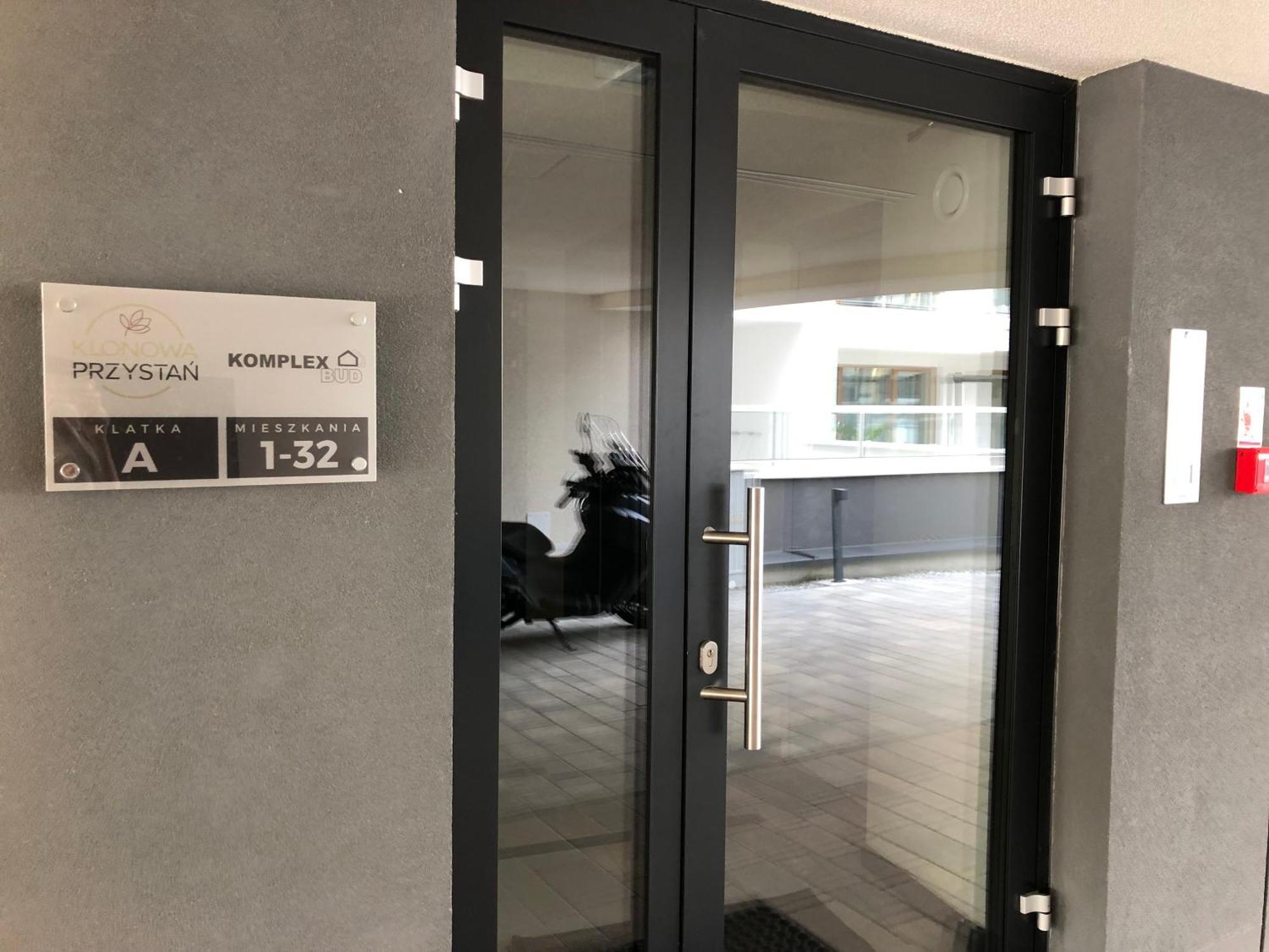 Komfortowe Apartamenty Kielce Klonowa ,Ogrodek, Garaz Podziemny, Samodzielne Wejscie Na Kod 24H Zewnętrze zdjęcie