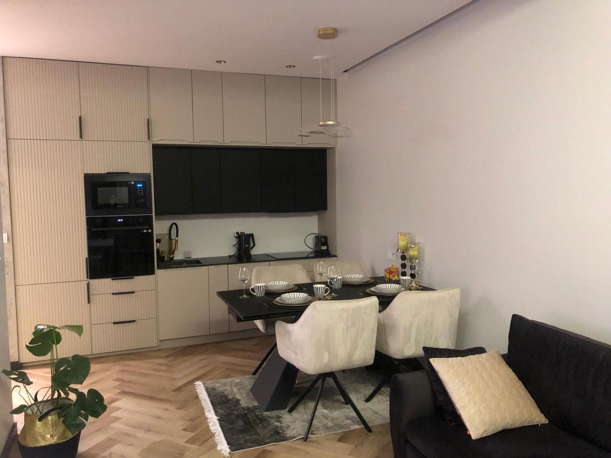 Komfortowe Apartamenty Kielce Klonowa ,Ogrodek, Garaz Podziemny, Samodzielne Wejscie Na Kod 24H Zewnętrze zdjęcie